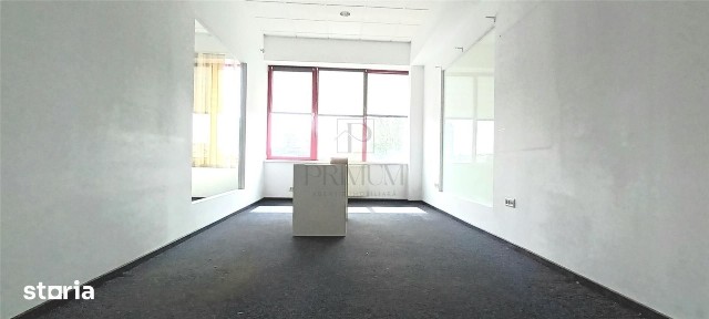 Spatiu birouri etaj 3 cu lift - Aradului
