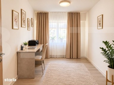 Apartament 4 camere, 79.65mp + balcon, zona Piata Mare