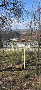 Se vinde casa in Tisau, cu priveliste panoramica asupra delurilor