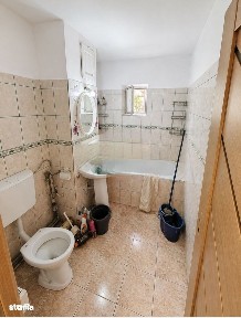 Apartament decomandat Rovine,p/4 cu balcon,centrala,mobilat