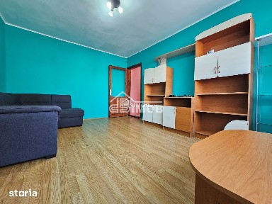 Apartament 3 camere, Micro 6 - etaj 1, centrală proprie, mobilat