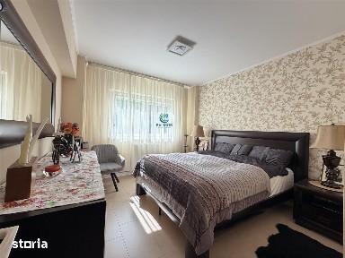 Inchiriere 3 camere zona Racadau,etaj 5, insorit,parcare