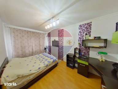 Apartament cu 2 camere, decomandat, în zona Unirii