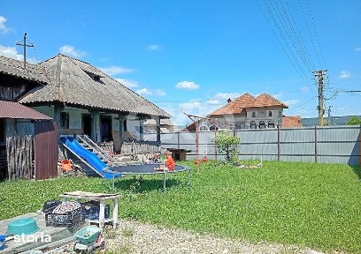 Doua case pe 440 mp, acces din 2 strazi - Bajesti, Balilesti | Casa