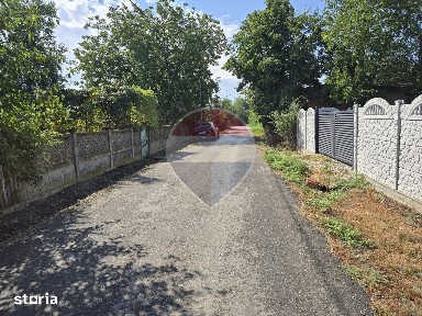 | Casă 3 camere | teren 2800 mp | Judetul Dambovita |