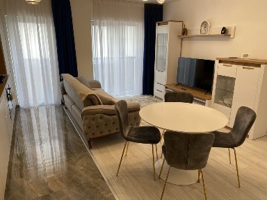 Apartament 3 camere de vanzare