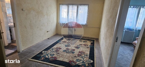 Apartament 2 camere, situat central, str. Mărășești, lăngă Poșta nr. 1