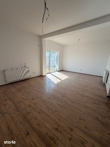 Casa de vânzare, 3 camere, curte împrejmuită, gata de mutat !