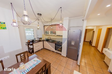 Apartament cu 3 camere de închiriat în zonă ultracentral (parcul Mara)
