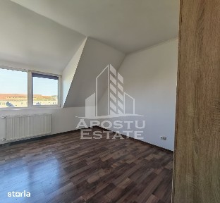 Apartament cu 2 camere de vanzare, centrala proprie, zona Lipovei