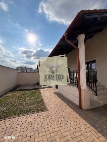 Casa moderna cu 4 camere si 2 bai Cartier Tineretului