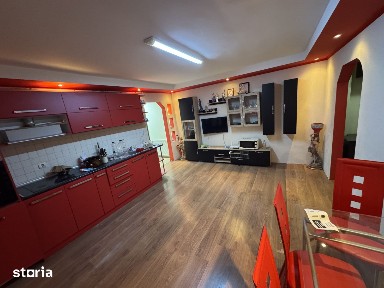 Apartament cu 2 camere, decomandat, 50 mp, etaj 3, str. Fagarasului, M
