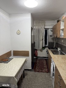 Apartament 3 camere la parter pretabil cabinet
