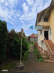 de vanzare vila D+P+E +pod in Trivale