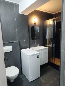 De inchiriat apartament 3 camere,zona centrala