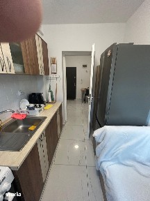 Apartament cu 1 camera Decomandat la etajul 1.