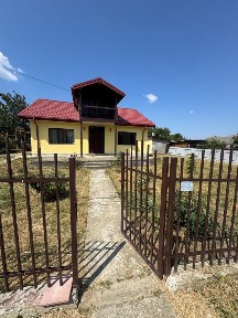 Casa cu teren 1000mp, proaspta renovata, Letcani, Iasi