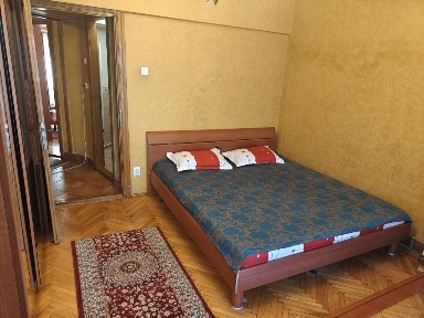 Proprietar - inchiriez apartament 3 camere, 2 băi, balcon uriaș | Zona Ciuperca (vis-a-vis de fostul Stadion al Tineretului)