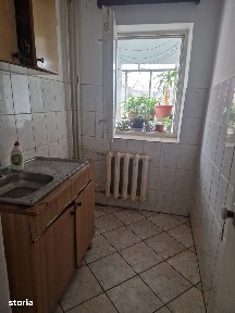 Garsoniera zona Capat 1, etaj 2, decomandata