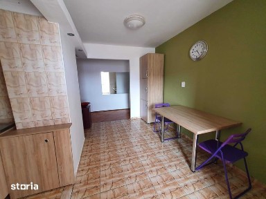 Proprietar inchiriez apartament cu 2 camere