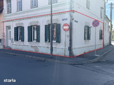 Apartament 4 camere parter în Centrul Istoric
