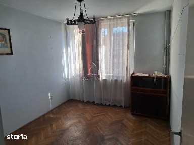 Apartament 3 camere, Etaj intermediar, Dambu