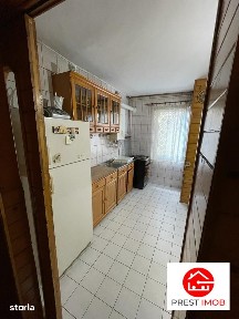 De vanzare apartament cu 4 camere, etaj intermediar, la Fortuna, in Tu