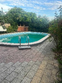 Vila cu piscina Slatina