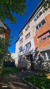 Cameră depozitare ( fostă uscătorie ) de vânzare în Curtea de Argeș.