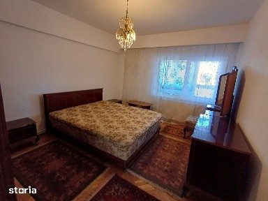 Închiriere apartament 2 camere cu garaj, lângă Teatrul Naţional