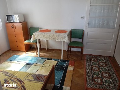 Apartament 3 camere de închiriat în Andrei Mureșanu