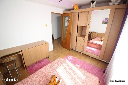 De inchiriat 2 cam Etj 1 Zona Patatul de Justitie !