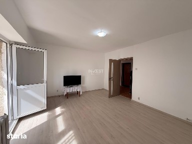 Apartament cu 1 camera decomandat 40MP - etaj 2/8 cu lift - bloc 1986