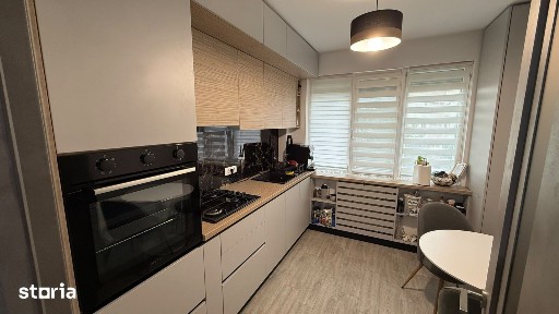 Alexandru - Minerva - 3 camere decomandat - etaj intermediar - modern