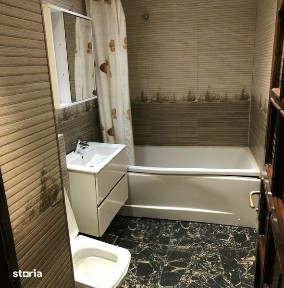Inchiriez apartament cu 3camere