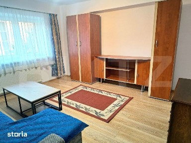 Apartament 3 camere, 70 mp, zona Racadau