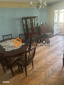 Apartament 3 camere cf 1 decomandat zona Piata Unirii-Focsani