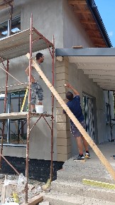 FARA COMISION la drum asfaltat casa eleganta 4 camere 2 bai terasa P+E
