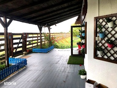 De vanzare pensiune 14 camere, teren 1500 mp, multiple dotari
