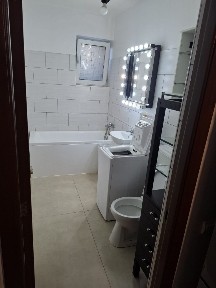 Garsoniera 5 min metrou Dimitrie Leonida