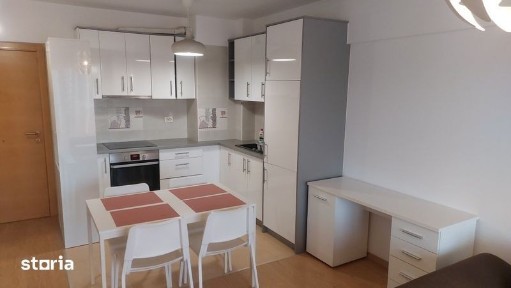 Inchiriez apartament 2 camere Viva City