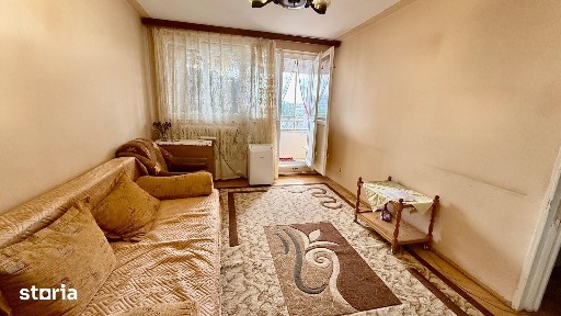 Apartament cu 3 camere decomandat de vanzare in Tatarasi