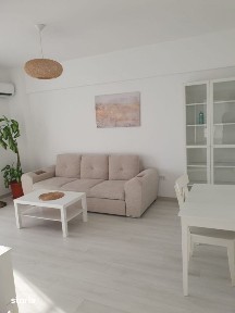 Pacurari- in spate la Kaufland- Apartament cu 2 camere+ loc de parcare