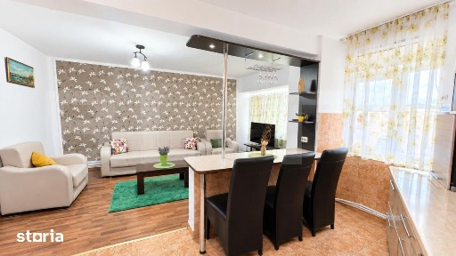 Oportunitate-apartament cu 4 camere, 2 bai si balcon in Orastie, zona