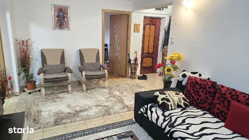 Vand apartament 3 camere in Deva, zona Minerului, etaj 3, caramida