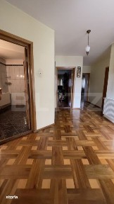 Vila cu suprafata de 320 mp, teren 500 mp si garaj + 2 locuri de parca
