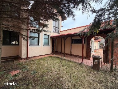 Casa 4 cam., Stefanesti, SU: 164mp., Teren: 462mp, Comision 0% pentru