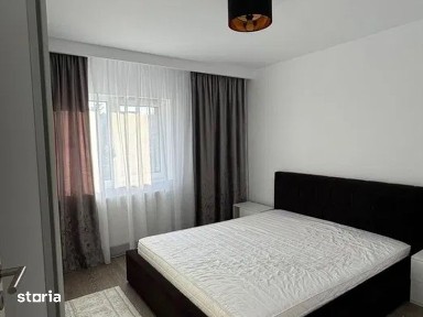 Apartament 3 camere de închiriat, strada Louis Pasteur