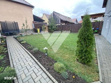 Casa 153 mp utili, 3 dormitoare, 2 bai, panouri solare Sura Mare