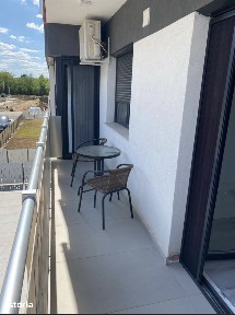 Apartament de vanzare cu 3 camere,2 bai decomandat in AES Residence